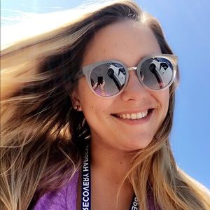 Meet your Posher, Kaylin